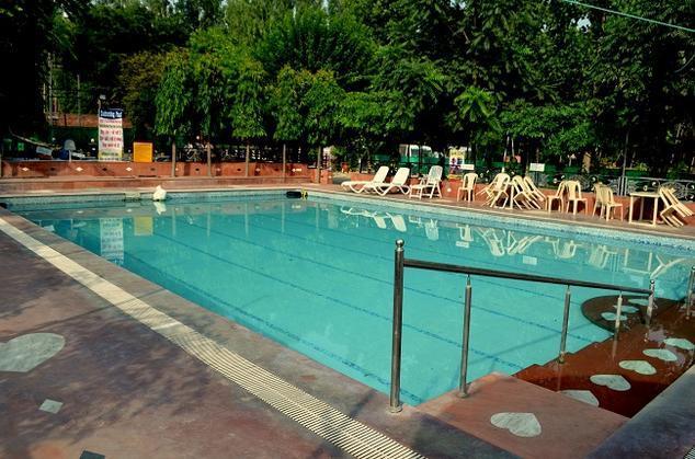 Kangs Nirvana Resorts And Spa Mahalpur Exterior foto